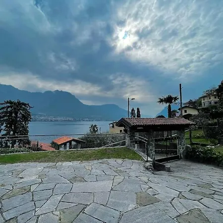 Il Pescarino Jacuzzi With Lake View * Oliveto Lario