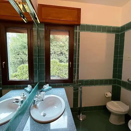 Βίλα Il Pescarino Jacuzzi With Lake View *